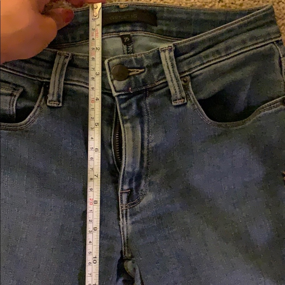 Generic Jeans 💕 - Picture 8 of 12